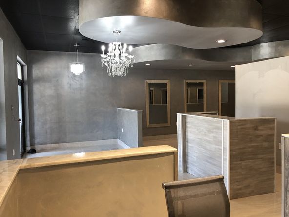 Retail or Office on West Esplanade: 4650 W Esplanade Ave, Metairie, LA 70006